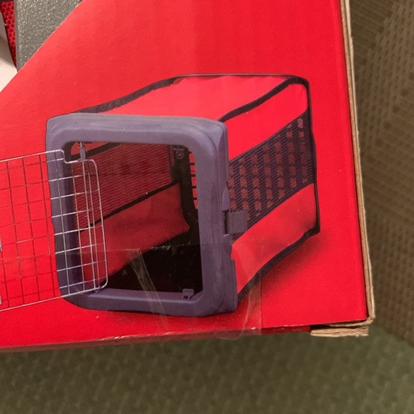 New In Box Vibrant Life Small pop up dog kennel - Picture 3 of 4